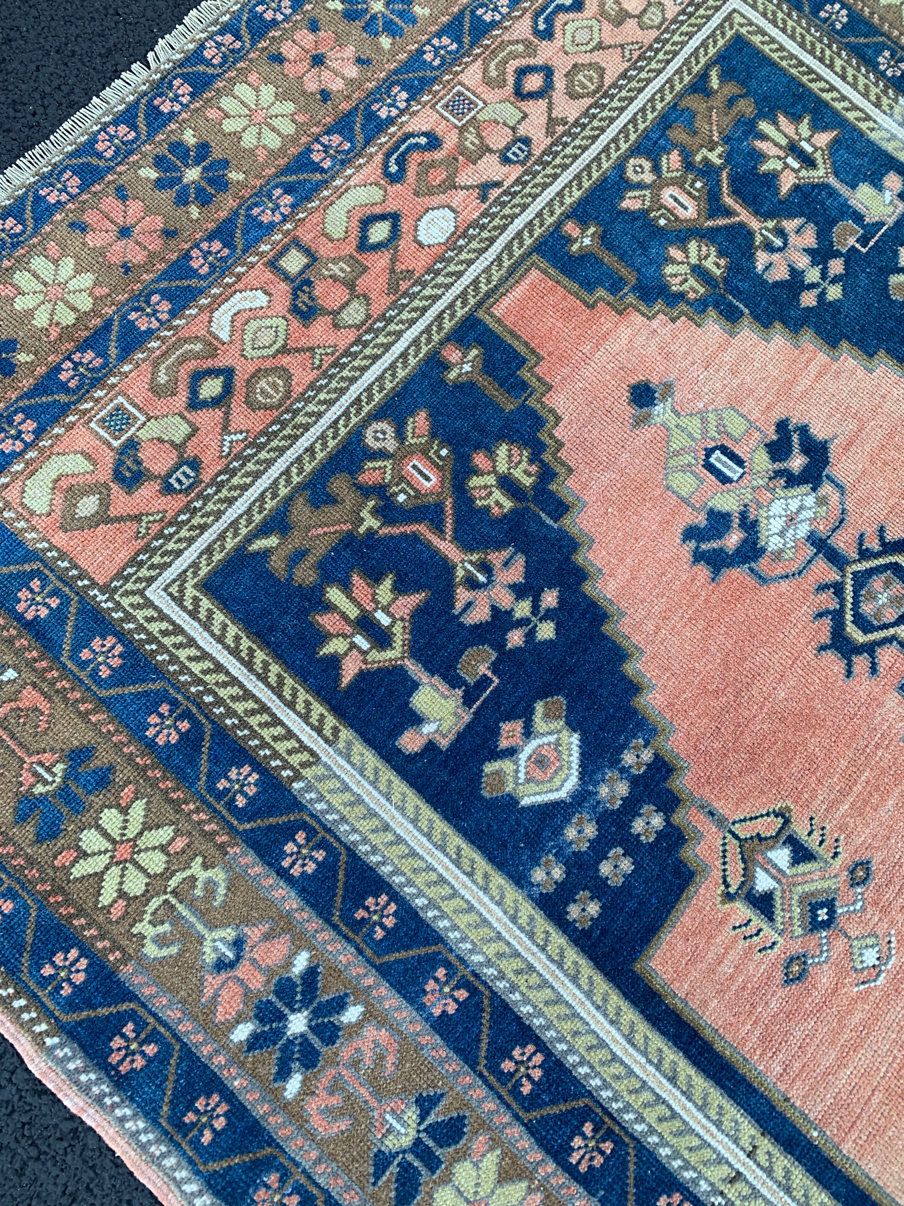 Carina 4'11 x 8'3