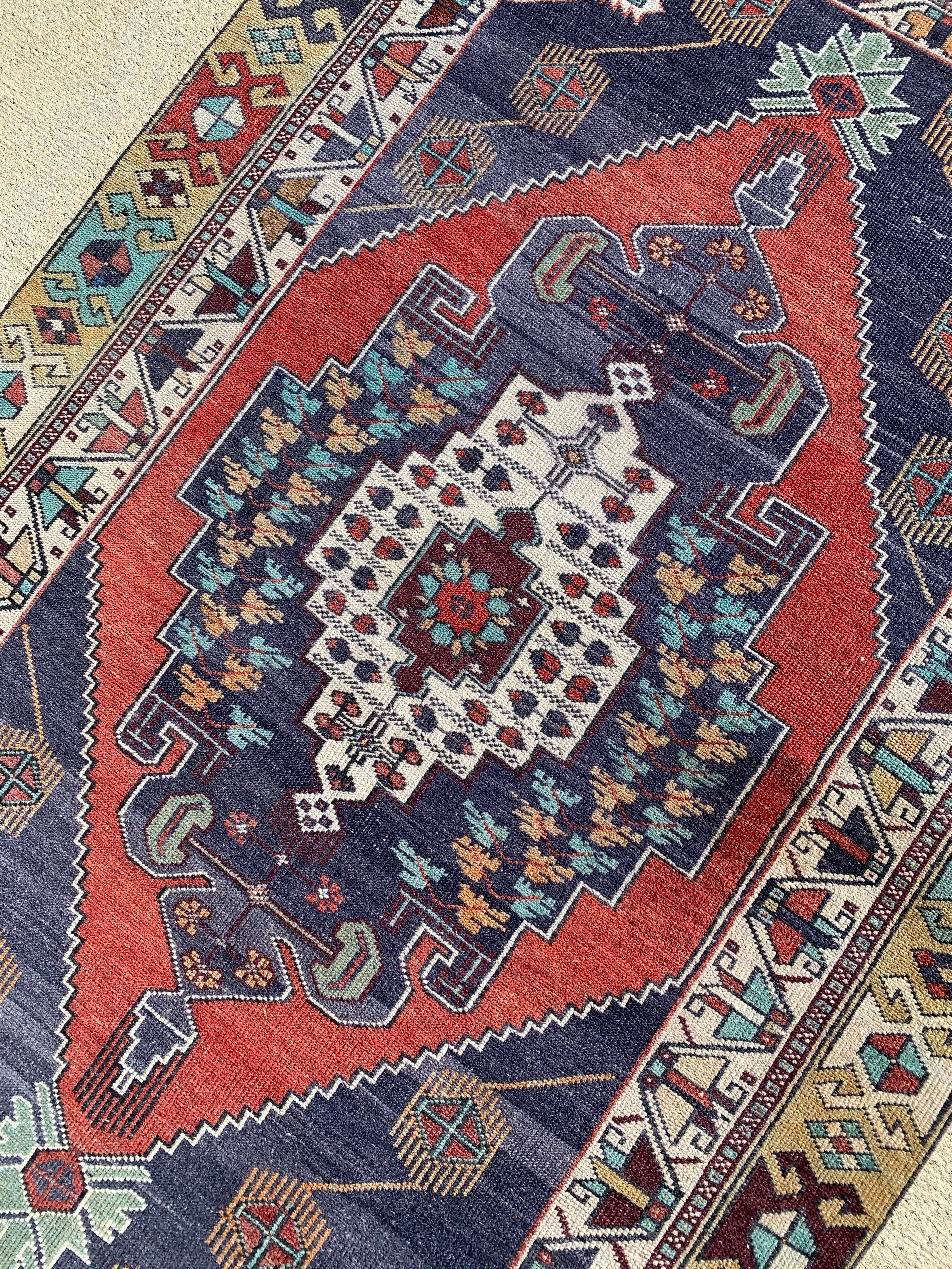 Cerise 4'8 x 8'1
