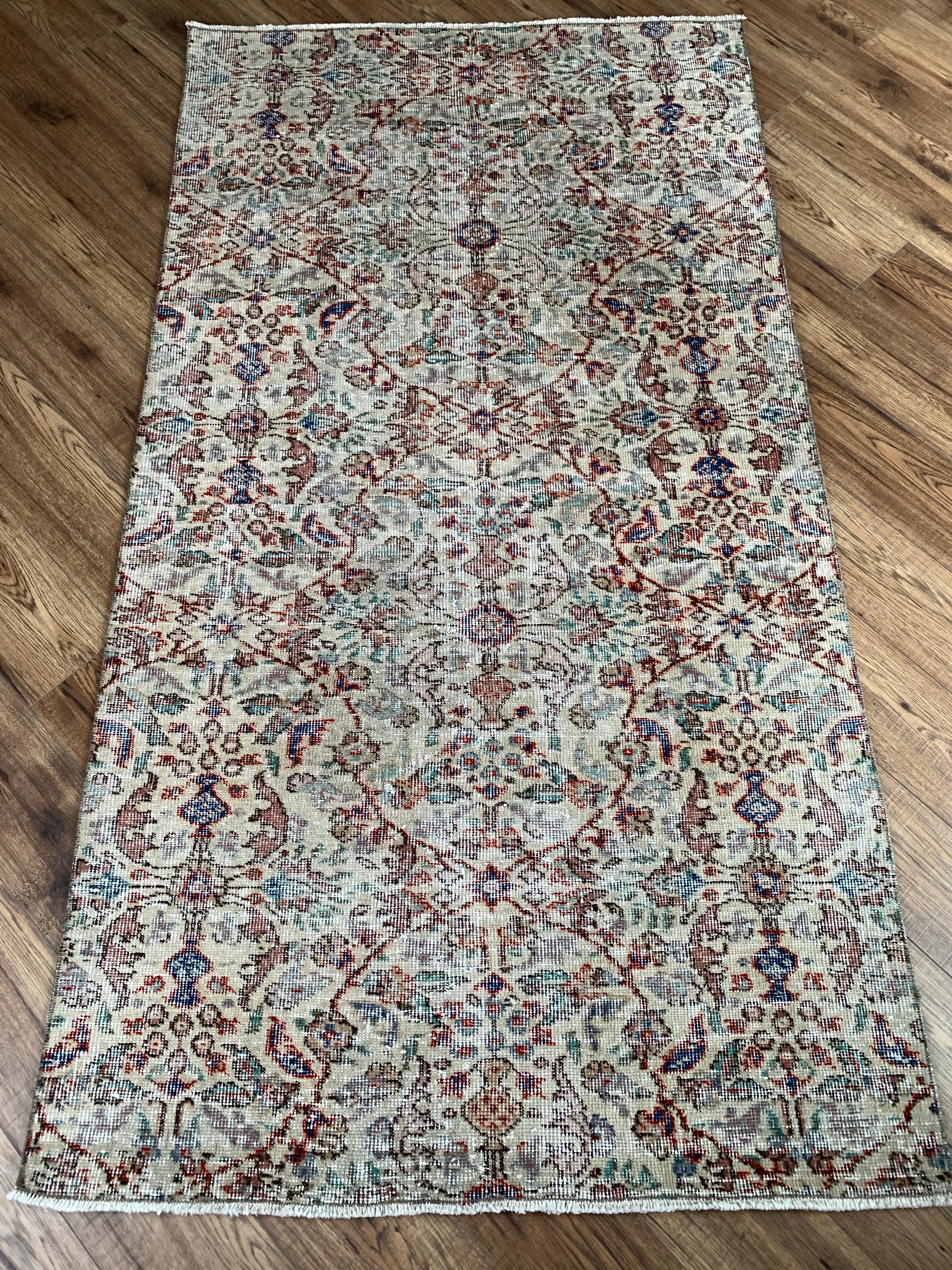 Ellarose 3'6.5 x 6'7