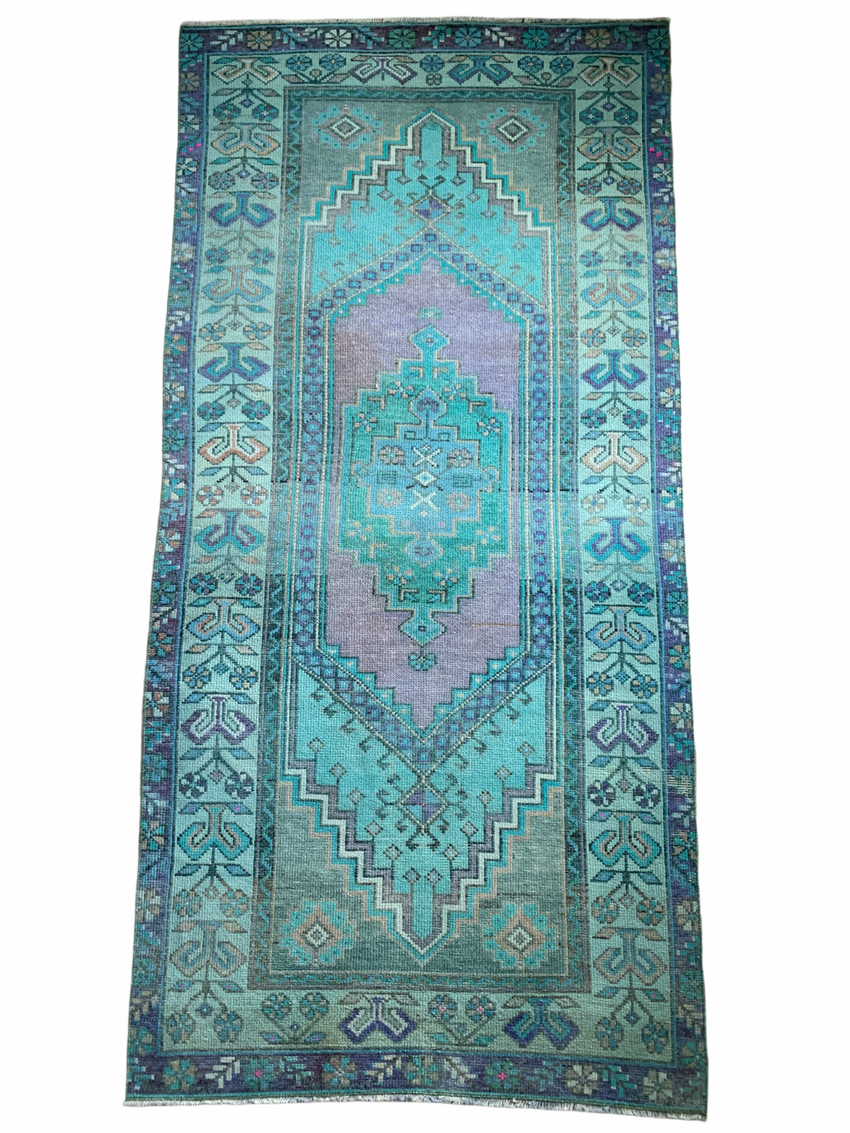 Jeweled Rug Jewel 3'2 x 6'7 – Six Vintage Rugs