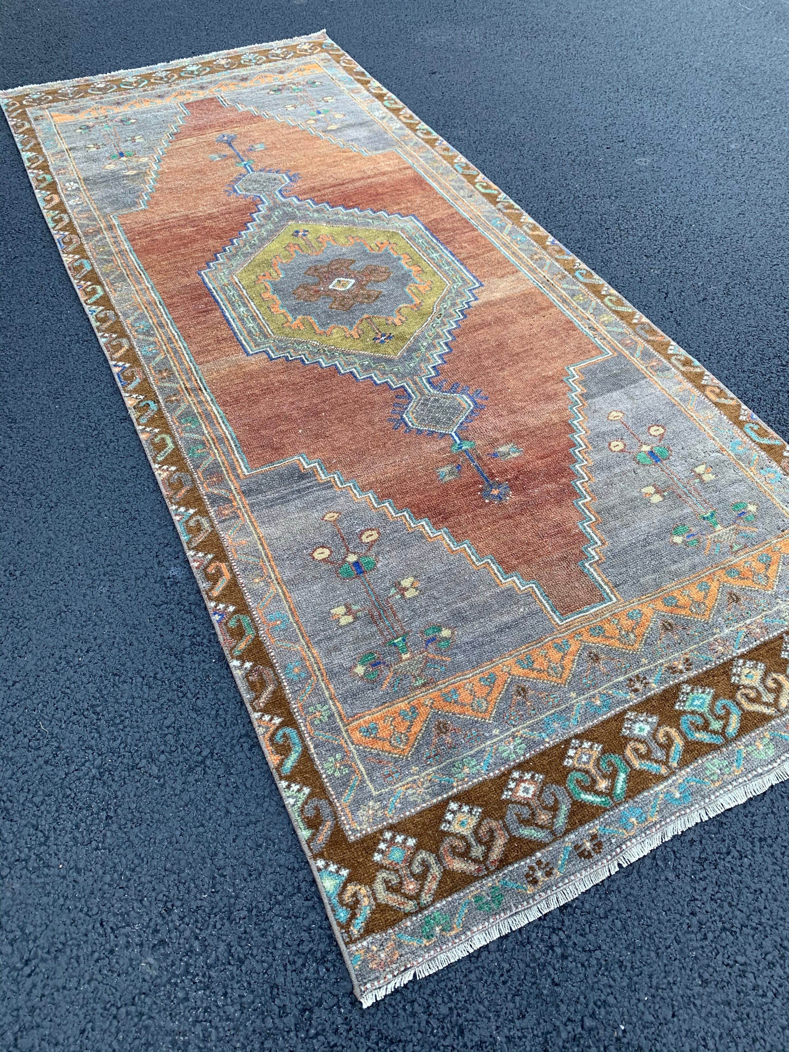 Amara 3'6 x 8'8