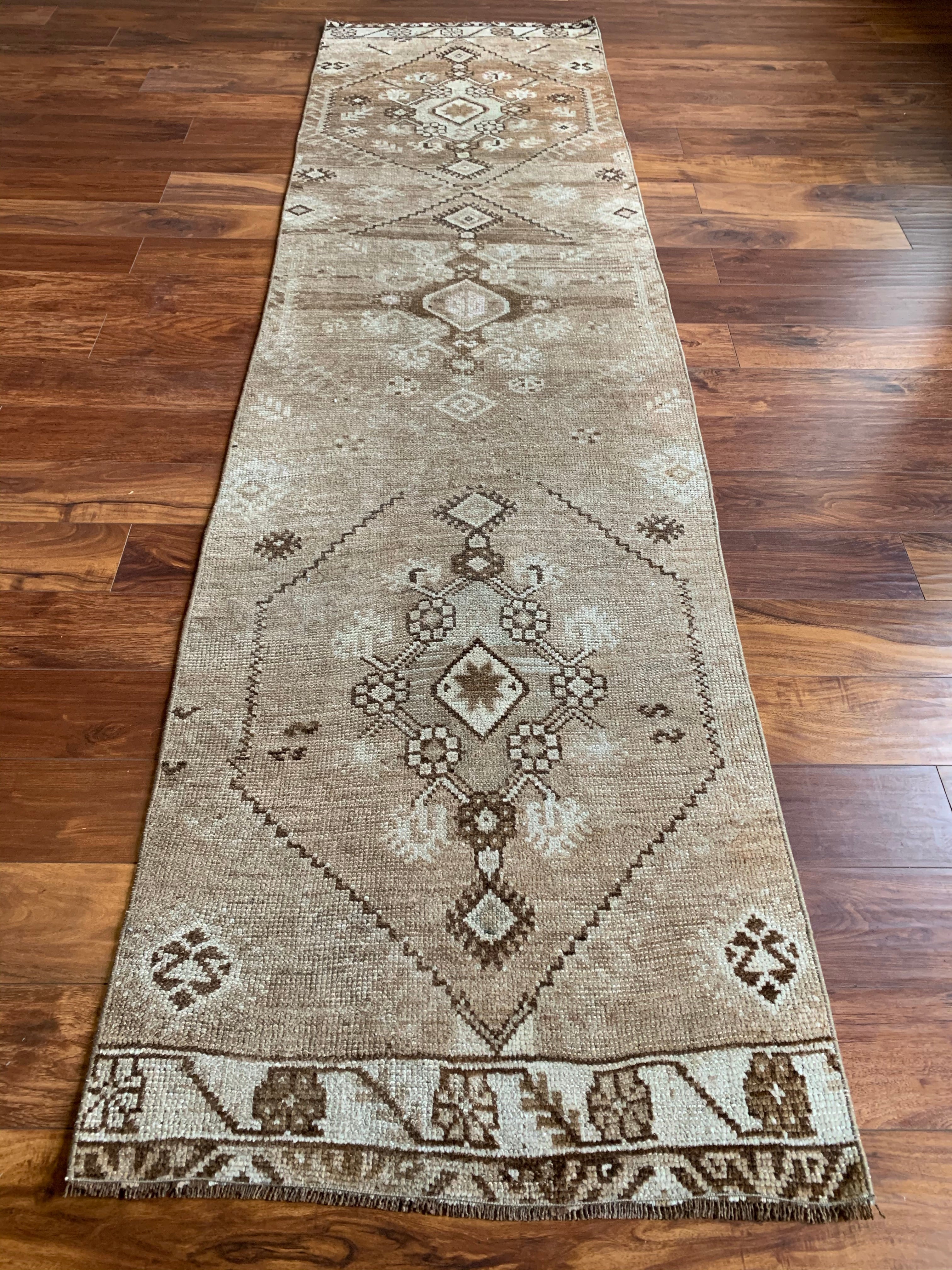 Brandy 2'8 x 10'