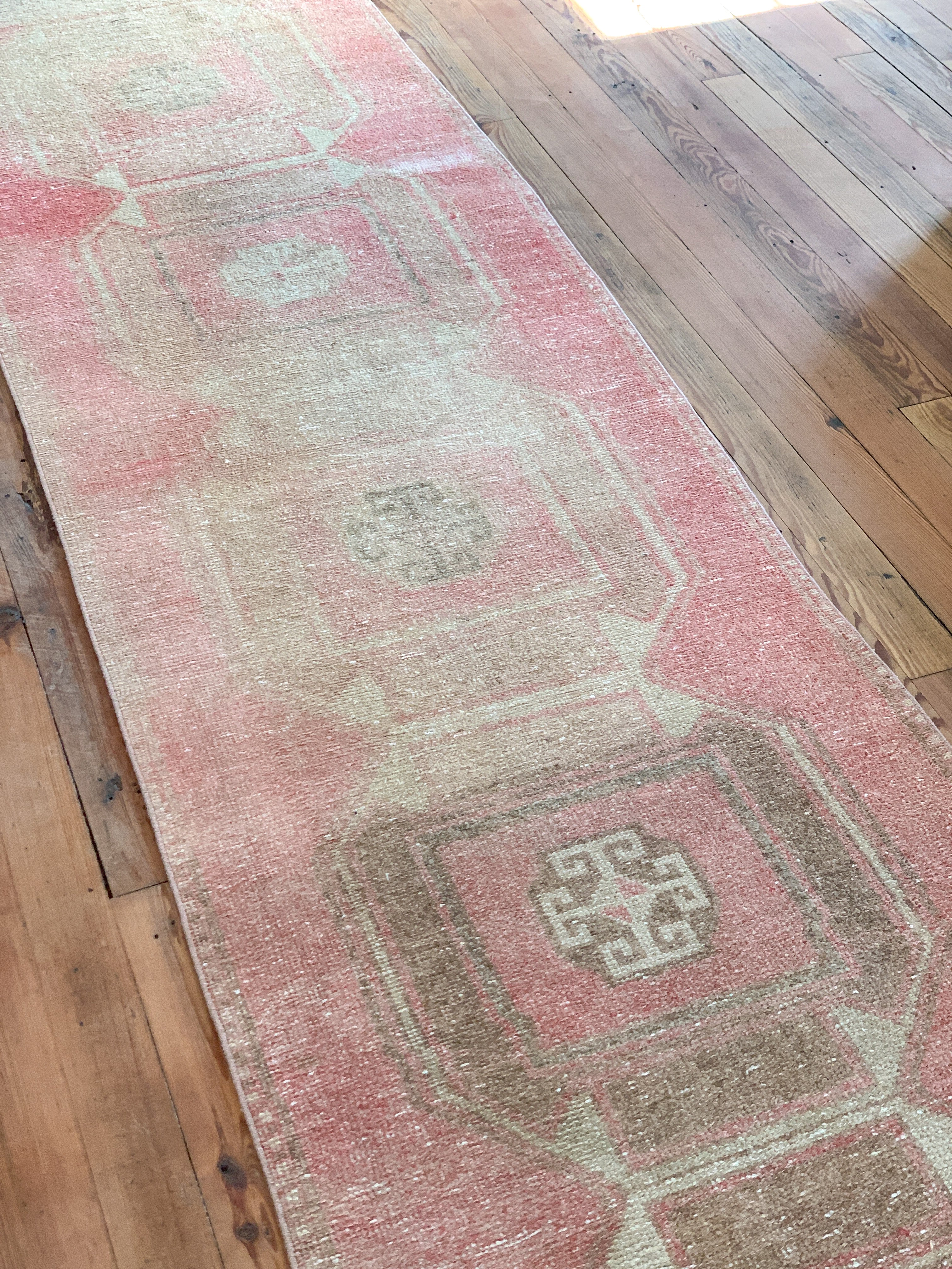 2'9 - 3' x 10'10 Turk Scratch and Dent