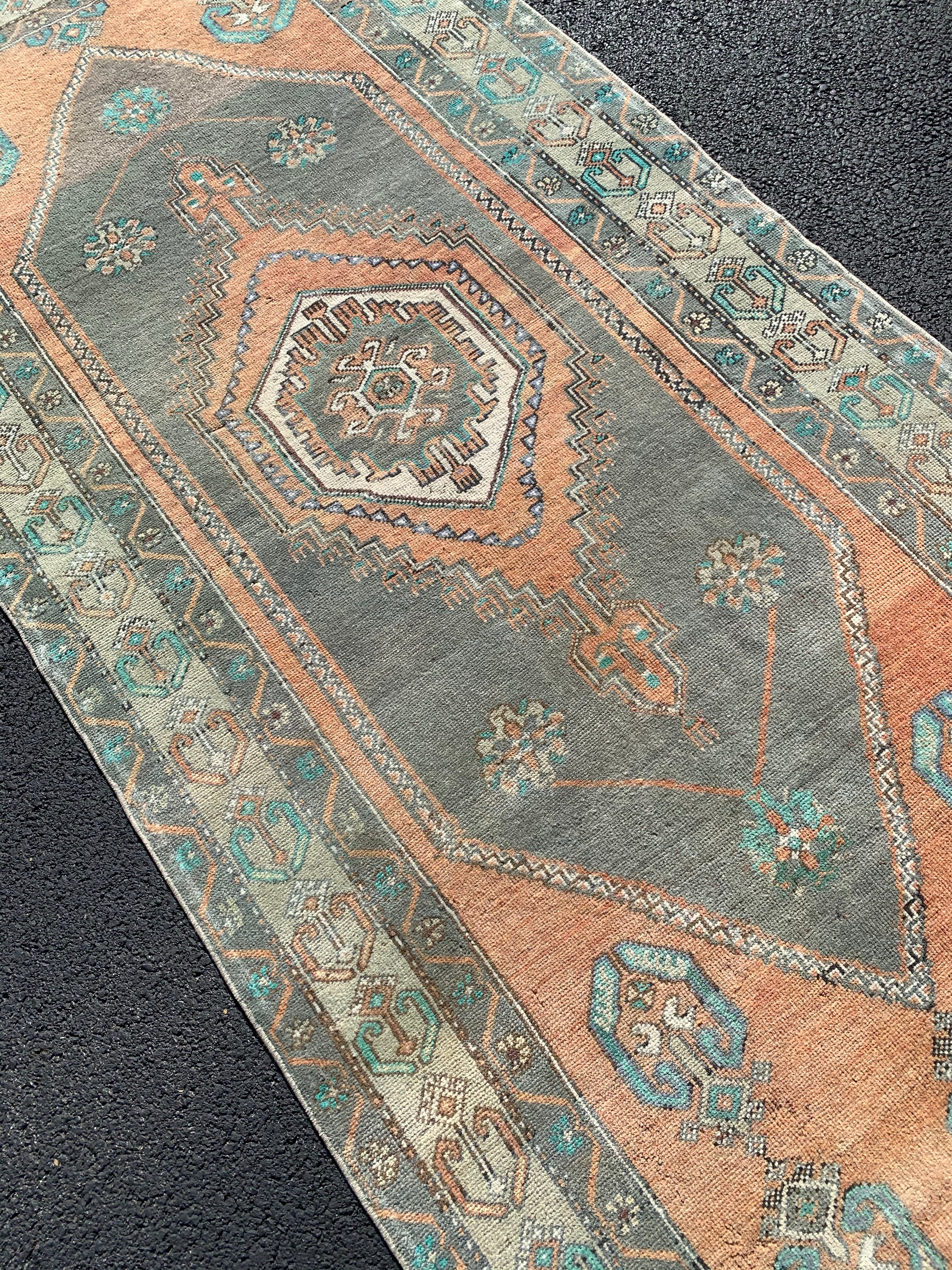 Leila 3'8 x 7'9