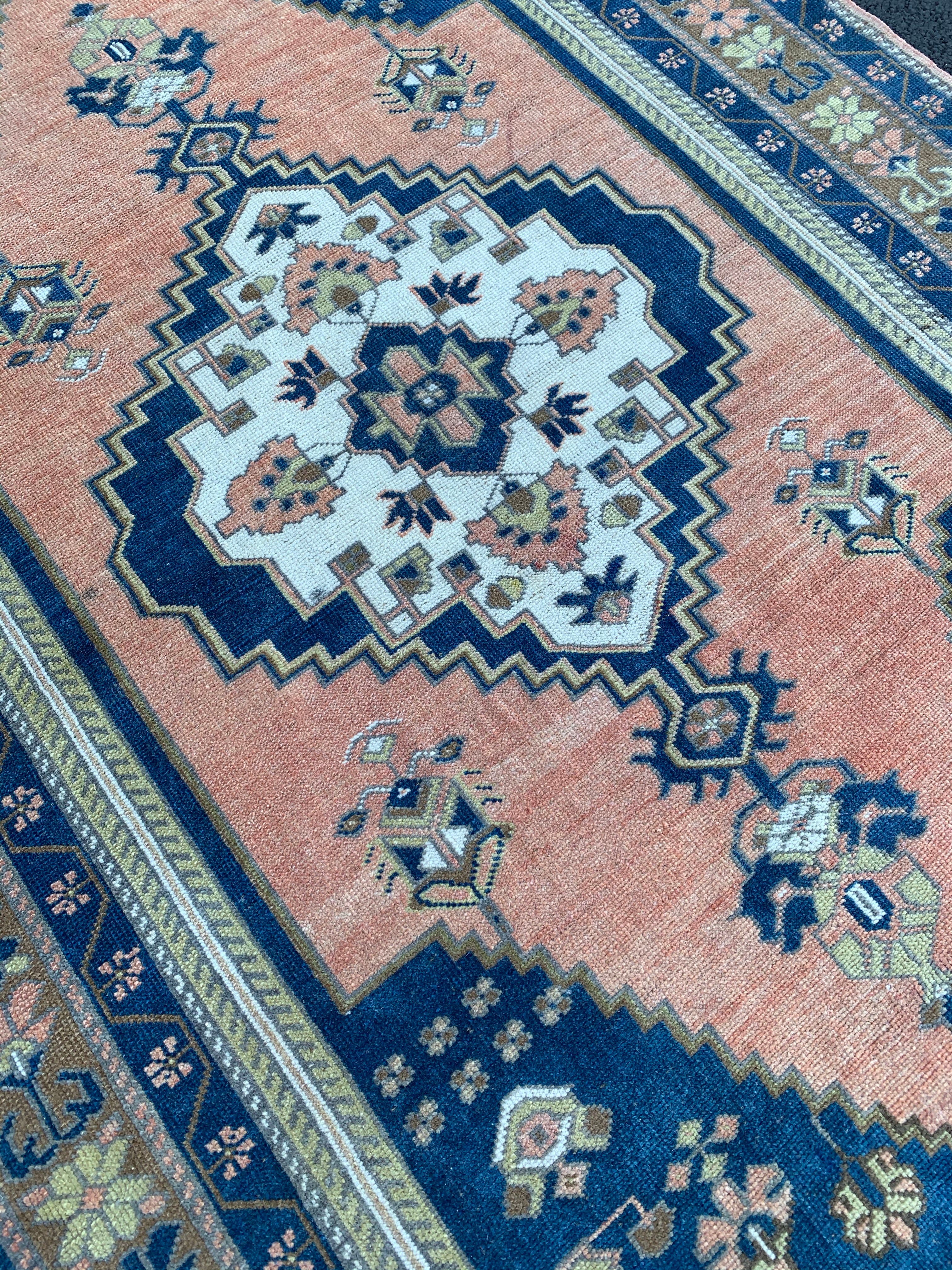 Carina 4'11 x 8'3