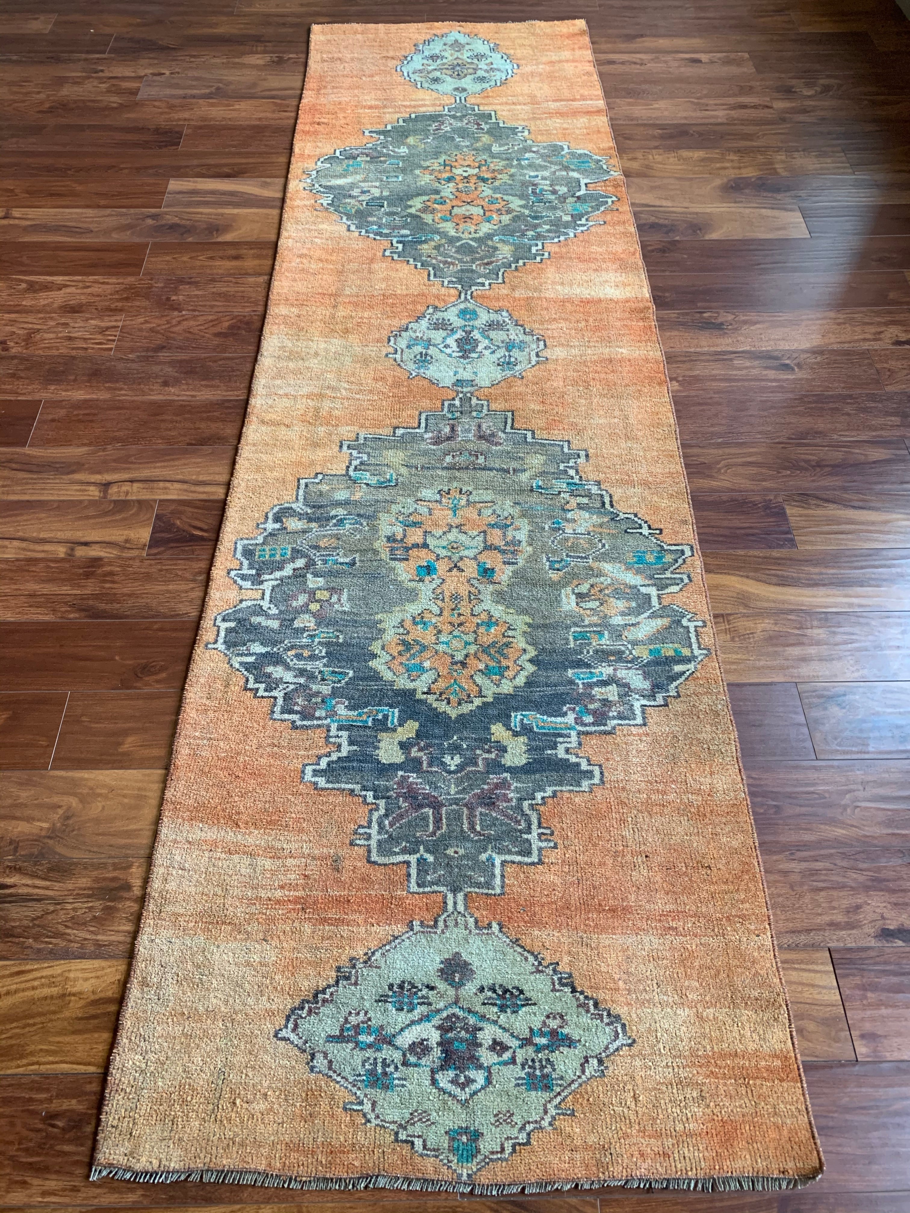 Orielle 3' x 10'8