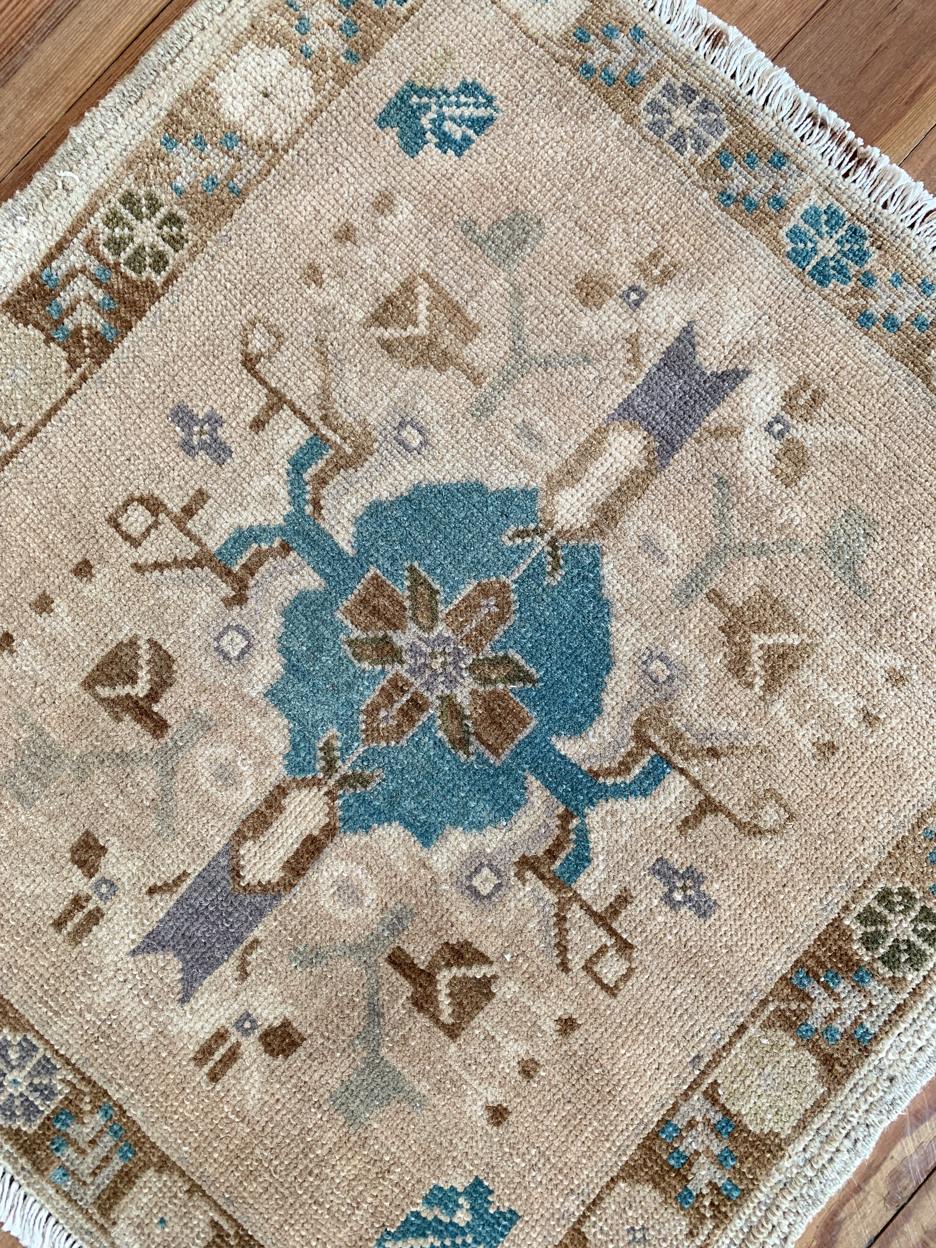 2' x 2'2 Turk Scratch and Dent